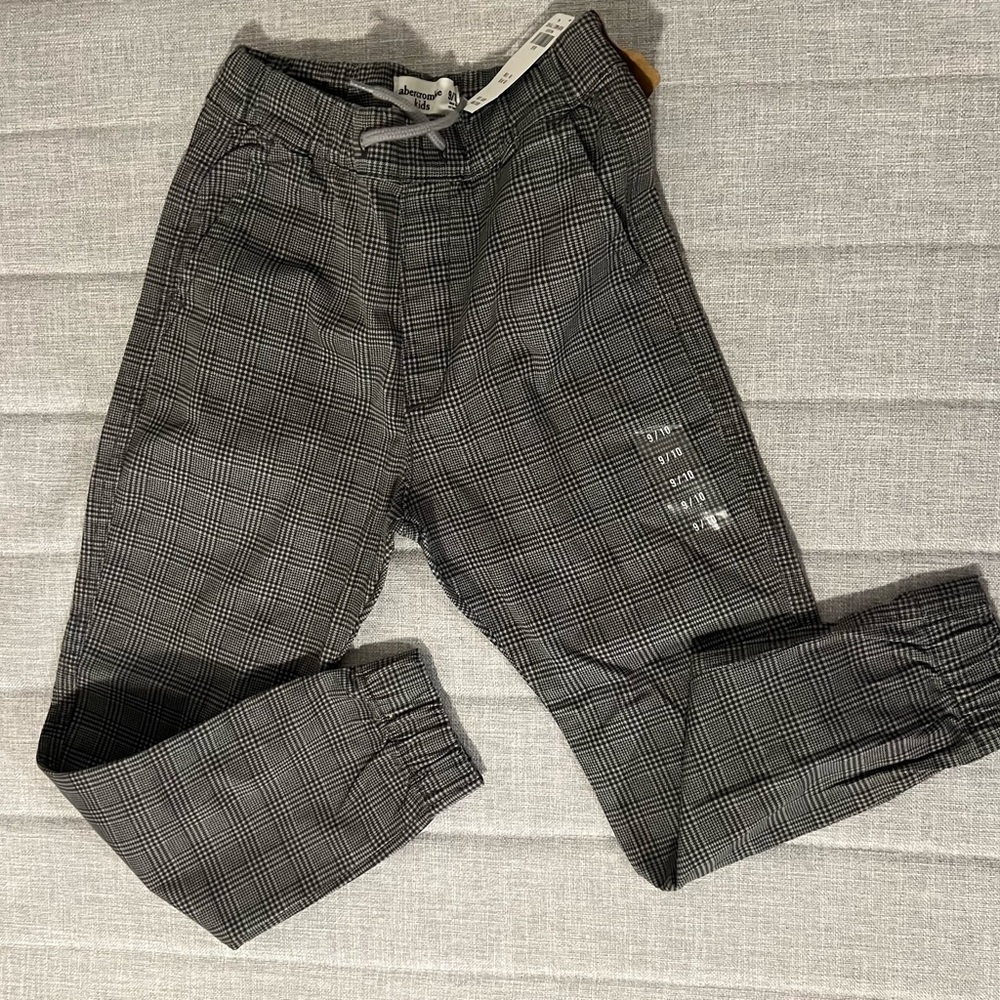 Abercrombie Kids Joggers 9/10